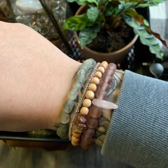 Diffuser Bracelet Stack - Picture 7 of 8